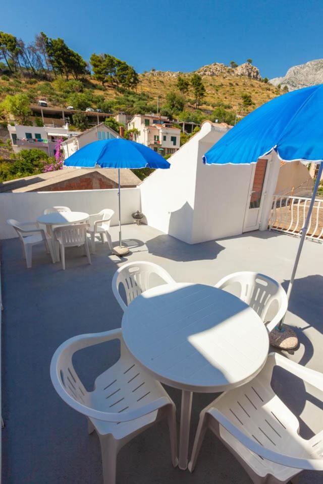 Apartmani Marija Podgora Bagian luar foto