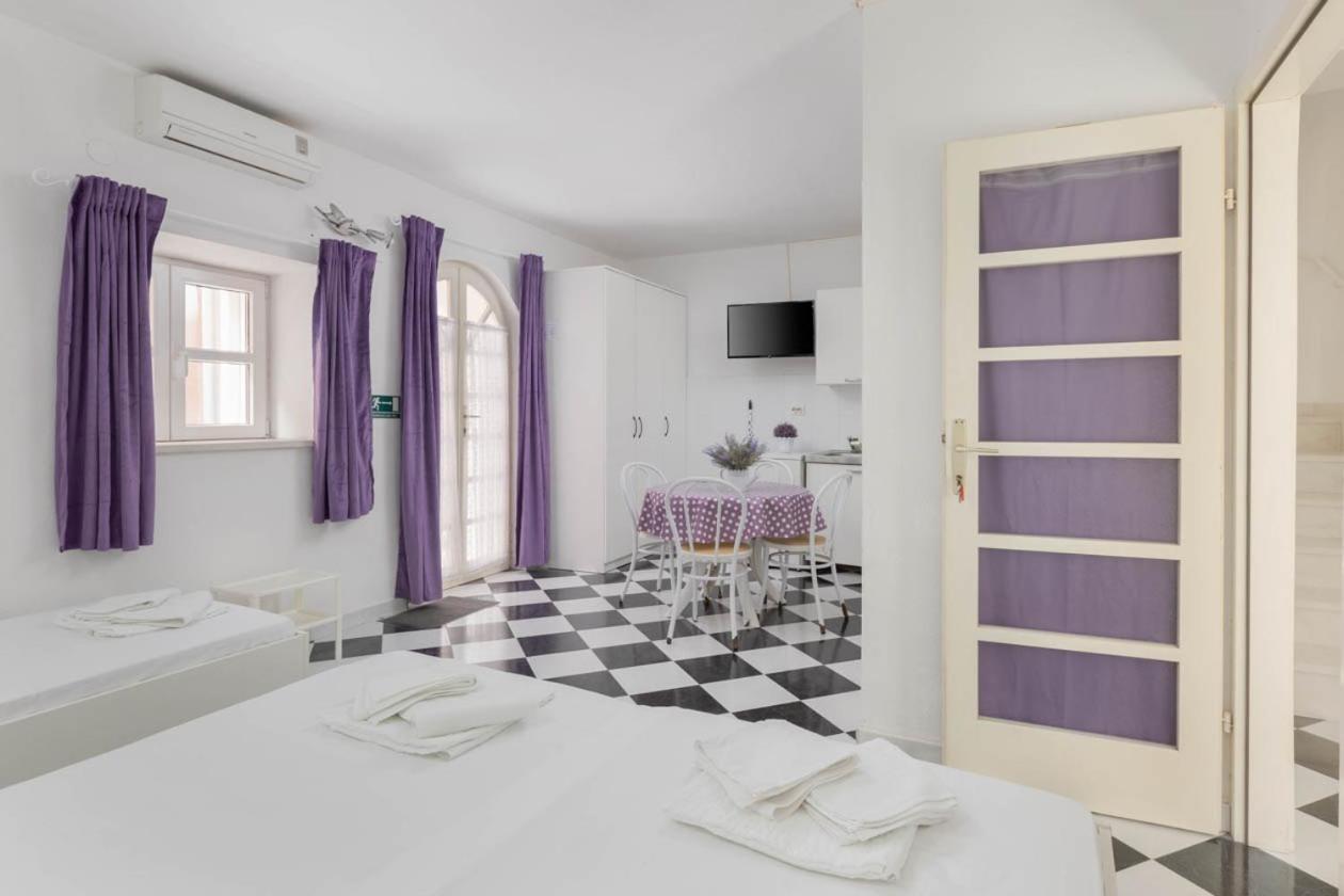Apartmani Marija Podgora Bagian luar foto