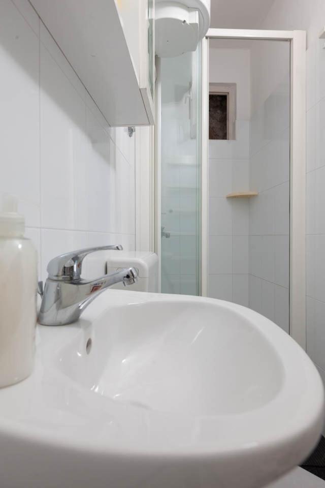 Apartmani Marija Podgora Bagian luar foto