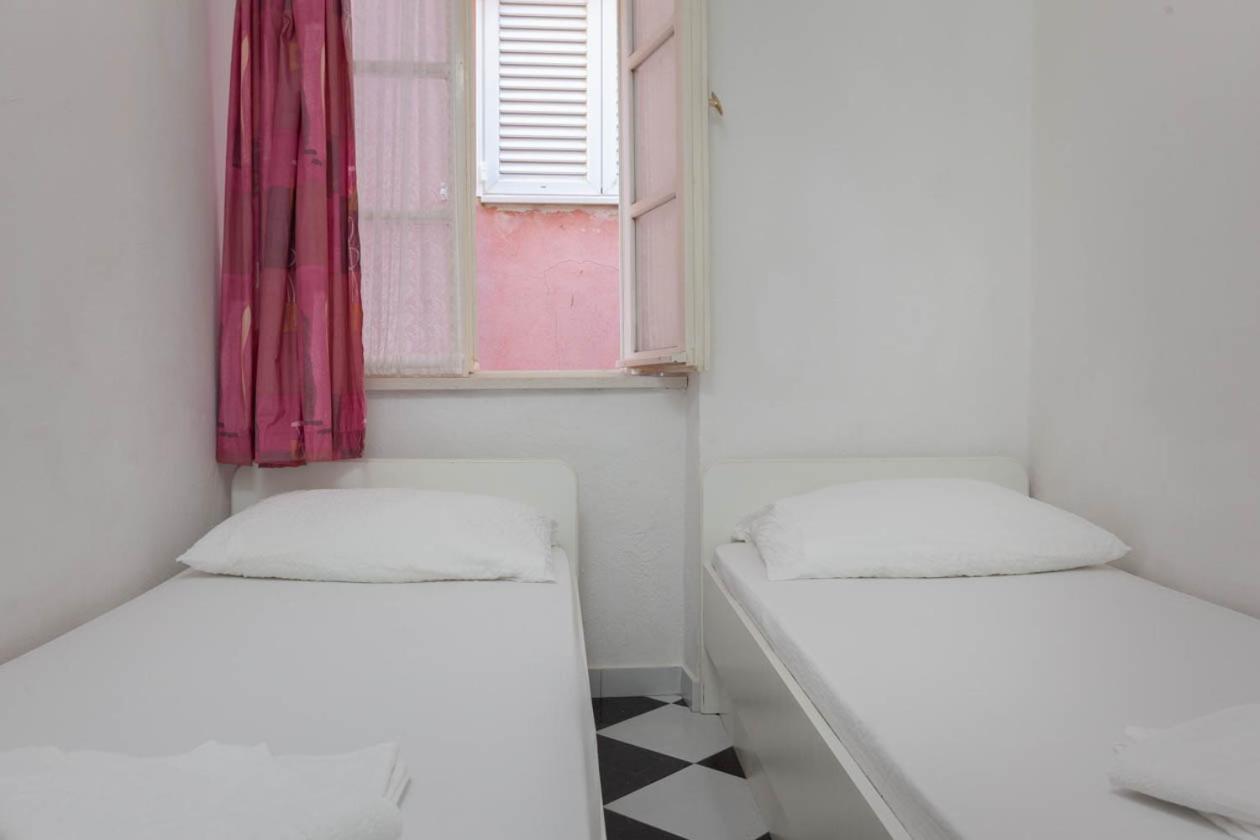 Apartmani Marija Podgora Bagian luar foto